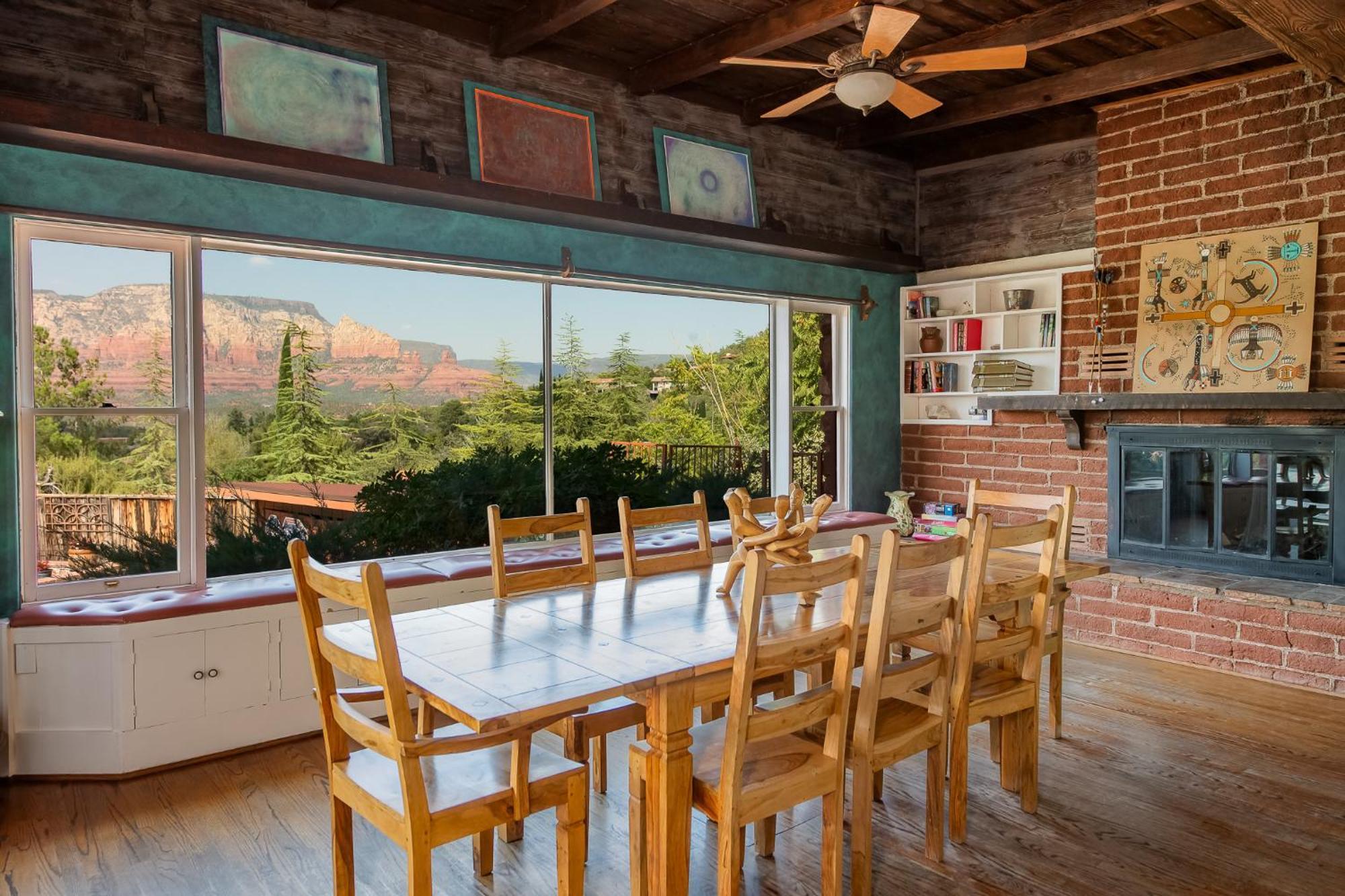 Amazing Views With Pool Holiday home